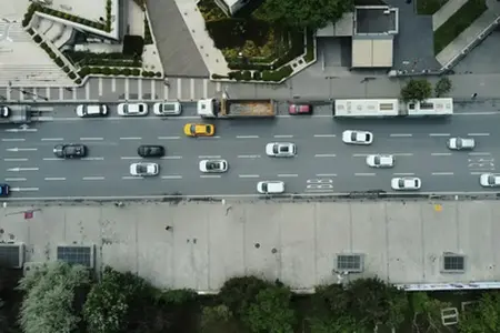 Erwarten Sie ab Montag eine weitere Verschlechterung der ohnehin schon schlechten Verkehrssituation auf der von Záhorská Ves ausgehenden Straße D2.